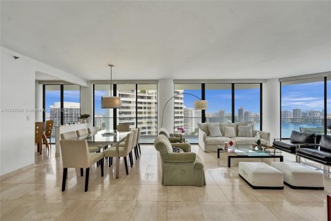 Condo in Aventura, Florida, 3 bedrooms  № 1294958 - photo 13