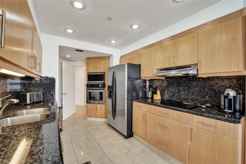 Condo in Aventura, Florida, 3 bedrooms  № 1294958 - photo 21