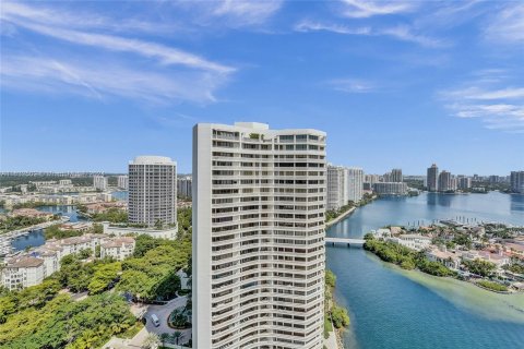 Condo in Aventura, Florida, 3 bedrooms  № 1294958 - photo 9