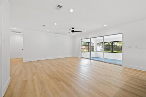 Villa ou maison à vendre à Tampa, Floride: 2 chambres, 151.8 m2 № 1277312 - photo 10