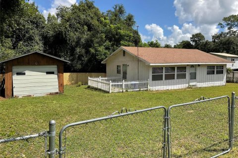 Villa ou maison à vendre à Ocklawaha, Floride: 2 chambres, 88.44 m2 № 1342145 - photo 2