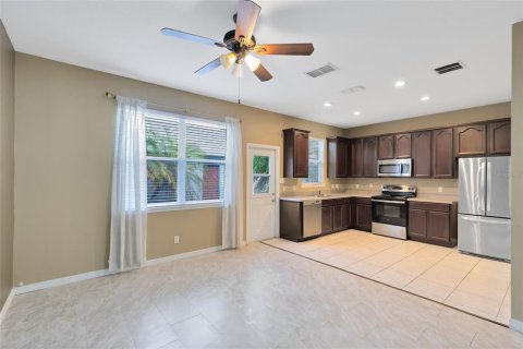 Townhouse in Orlando, Florida 2 bedrooms, 137.96 sq.m. № 1342144 - photo 10