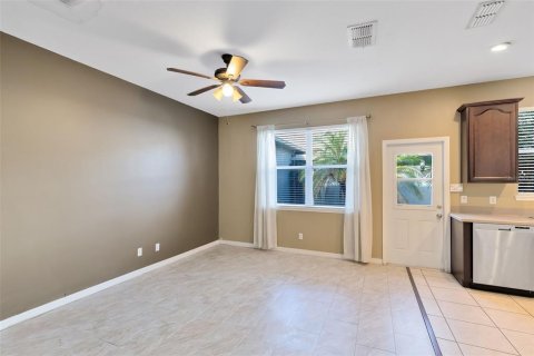 Townhouse in Orlando, Florida 2 bedrooms, 137.96 sq.m. № 1342144 - photo 8