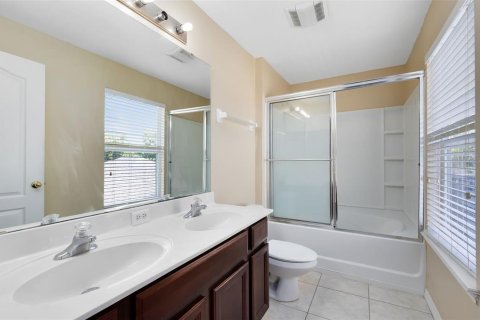 Townhouse in Orlando, Florida 2 bedrooms, 137.96 sq.m. № 1342144 - photo 20