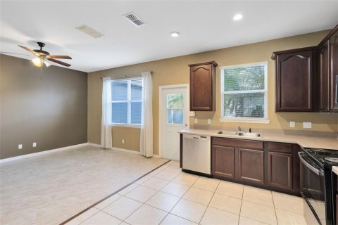 Townhouse in Orlando, Florida 2 bedrooms, 137.96 sq.m. № 1342144 - photo 7