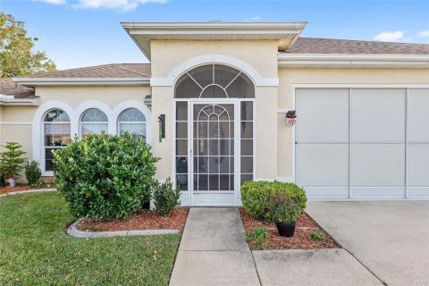 Villa ou maison à vendre à Ocala, Floride: 3 chambres, 163.6 m2 № 848276 - photo 2