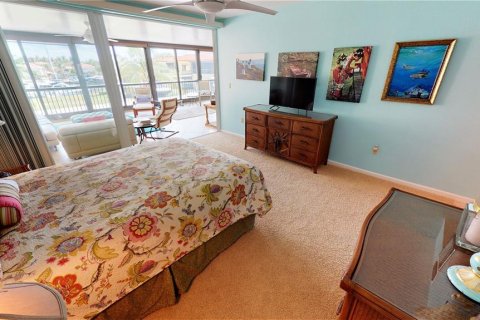 Condo in Punta Gorda, Florida, 2 bedrooms  № 252548 - photo 15