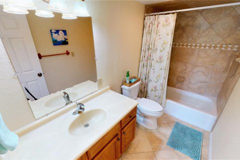 Condo in Punta Gorda, Florida, 2 bedrooms  № 252548 - photo 26