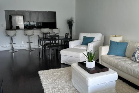 Condo in Sunny Isles Beach, Florida, 1 bedroom  № 1188179 - photo 4