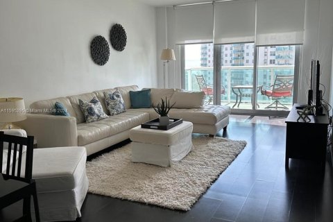 Condo in Sunny Isles Beach, Florida, 1 bedroom  № 1188179 - photo 3