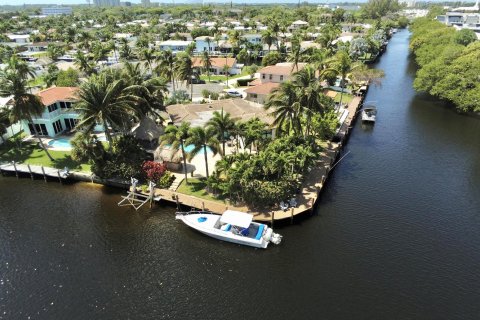 Casa en venta en Pompano Beach, Florida, 3 dormitorios, 202.16 m2 № 1093515 - foto 2
