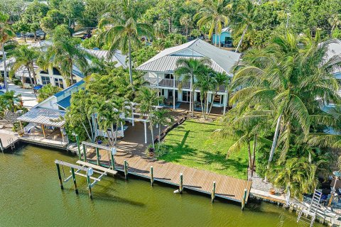 Villa ou maison à vendre à Jupiter, Floride: 5 chambres, 300.07 m2 № 1136075 - photo 2