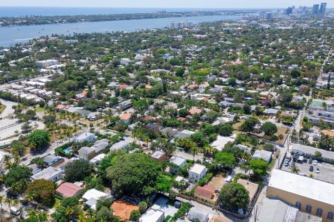 Villa ou maison à vendre à West Palm Beach, Floride: 4 chambres, 197.23 m2 № 1172982 - photo 3