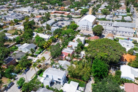 Villa ou maison à vendre à West Palm Beach, Floride: 4 chambres, 197.23 m2 № 1172982 - photo 1