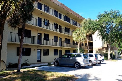 Condominio en venta en Deerfield Beach, Florida, 2 dormitorios, 91.42 m2 № 1173006 - foto 4