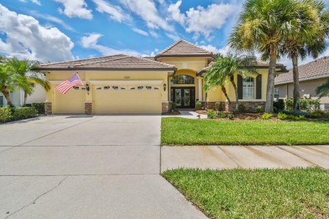 House in North Port, Florida 4 bedrooms, 242.29 sq.m. № 1303451 - photo 2