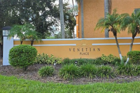 Copropriété à vendre à Orlando, Floride: 2 chambres, 97.92 m2 № 1349457 - photo 1