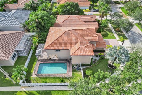 Villa ou maison à vendre à Pembroke Pines, Floride: 5 chambres, 331.2 m2 № 1409084 - photo 19