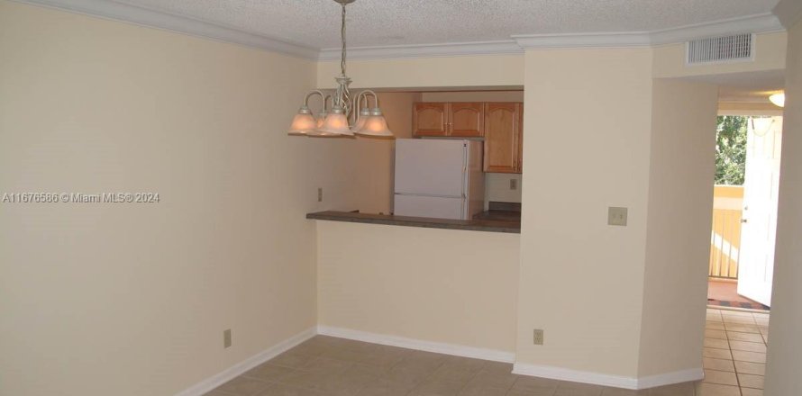 Condo in Coral Springs, Florida, 2 bedrooms  № 1401409