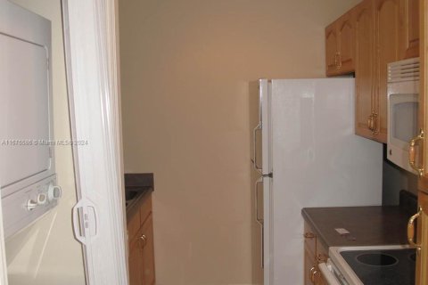 Condo in Coral Springs, Florida, 2 bedrooms  № 1401409 - photo 5