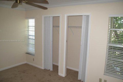 Condo in Coral Springs, Florida, 2 bedrooms  № 1401409 - photo 8