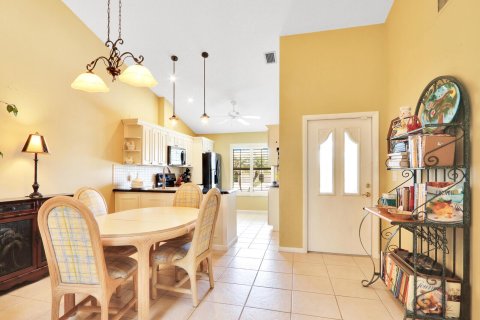 Villa ou maison à vendre à Hobe Sound, Floride: 2 chambres, 121.33 m2 № 1002766 - photo 17
