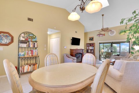 Villa ou maison à vendre à Hobe Sound, Floride: 2 chambres, 121.33 m2 № 1002766 - photo 18