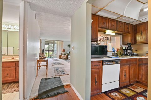 Condo in Lauderhill, Florida, 2 bedrooms  № 1081515 - photo 24