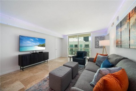 Condominio en venta en Miami, Florida, 2 dormitorios, 95.69 m2 № 615463 - foto 19