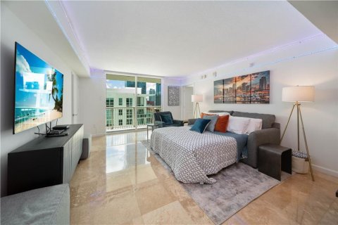 Condominio en venta en Miami, Florida, 2 dormitorios, 95.69 m2 № 615463 - foto 5