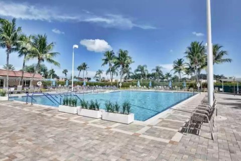 Condominio en venta en Delray Beach, Florida, 2 dormitorios, 84.54 m2 № 1188086 - foto 21