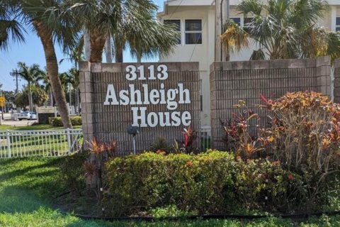 Condominio en venta en Hallandale Beach, Florida, 2 dormitorios, 116.13 m2 № 1177083 - foto 2