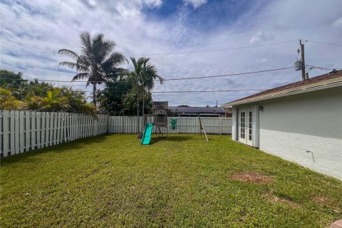 Casa en venta en Lauderhill, Florida, 3 dormitorios, 155.52 m2 № 1345050 - foto 26