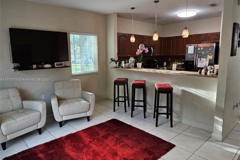 Adosado en venta en Cutler Bay, Florida, 3 dormitorios, 139.73 m2 № 1401193 - foto 7