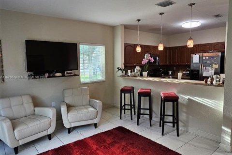 Touwnhouse à vendre à Cutler Bay, Floride: 3 chambres, 139.73 m2 № 1401193 - photo 11