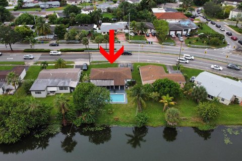 Casa en venta en Miramar, Florida, 3 dormitorios, 100.33 m2 № 1401160 - foto 23