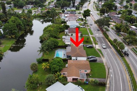 Villa ou maison à vendre à Miramar, Floride: 3 chambres, 100.33 m2 № 1401160 - photo 24