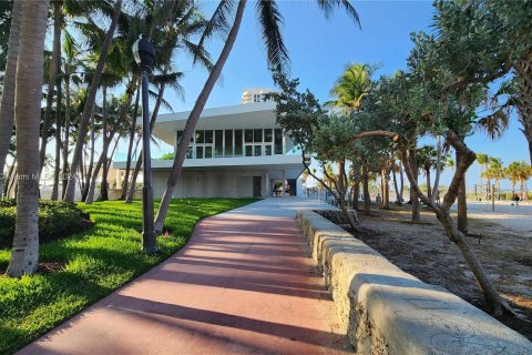 Copropriété à louer à Miami Beach, Floride: 2 chambres, 97.08 m2 № 1377495 - photo 22