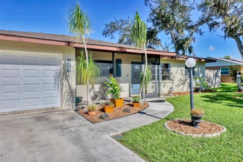 Villa ou maison à vendre à Venice, Floride: 2 chambres, 150.22 m2 № 1378062 - photo 3