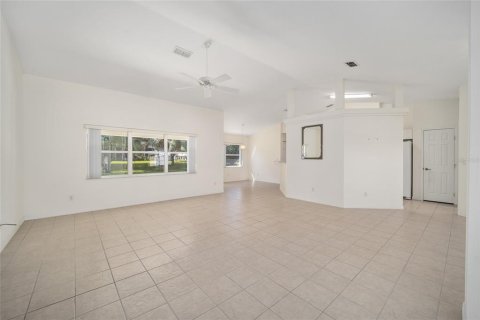 Casa en venta en Ocala, Florida, 3 dormitorios, 166.67 m2 № 1378061 - foto 5