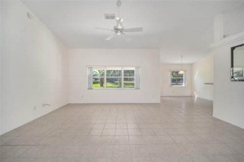 Casa en venta en Ocala, Florida, 3 dormitorios, 166.67 m2 № 1378061 - foto 6