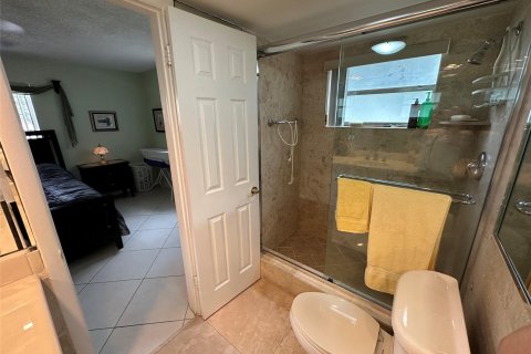 Condominio en venta en Lauderdale Lakes, Florida, 2 dormitorios, 106.09 m2 № 825581 - foto 13