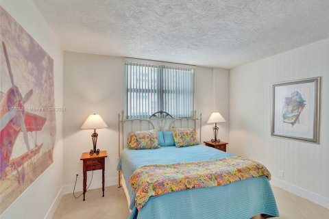 Condo in Fort Lauderdale, Florida, 1 bedroom  № 929231 - photo 28