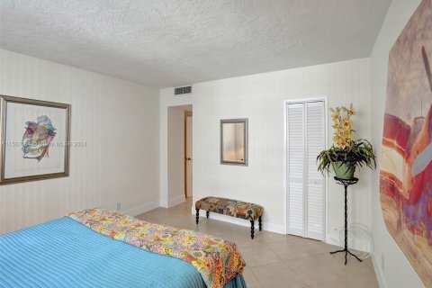 Condo in Fort Lauderdale, Florida, 1 bedroom  № 929231 - photo 29