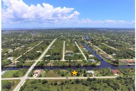 Land in Port Charlotte, Florida № 946989 - photo 1