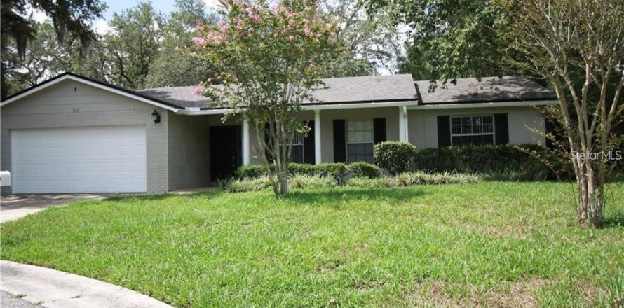 House in Longwood, Florida 3 bedrooms, 149.85 sq.m. № 1290023