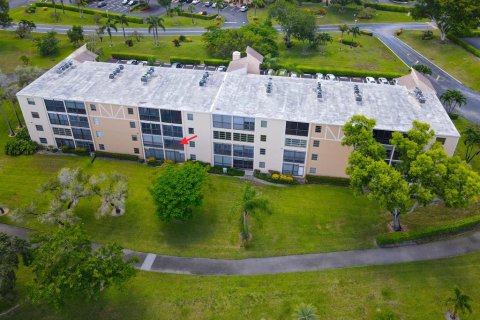 Copropriété à vendre à Delray Beach, Floride: 2 chambres, 91.97 m2 № 682313 - photo 3