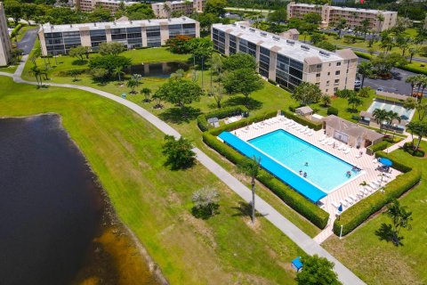 Copropriété à vendre à Delray Beach, Floride: 2 chambres, 91.97 m2 № 682313 - photo 1