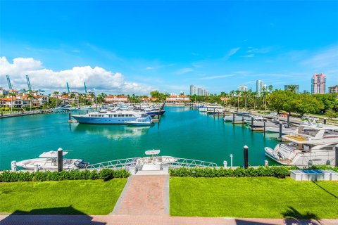 Condo in Miami Beach, Florida, 3 bedrooms  № 1402818 - photo 7