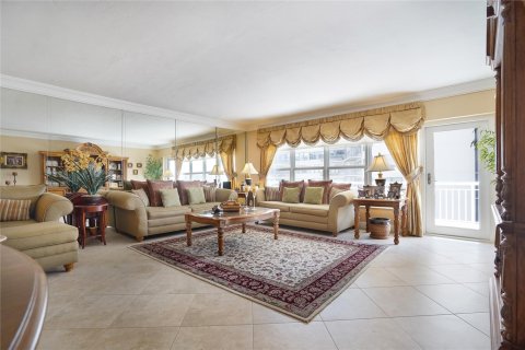 Condo in Fort Lauderdale, Florida, 2 bedrooms  № 989299 - photo 30